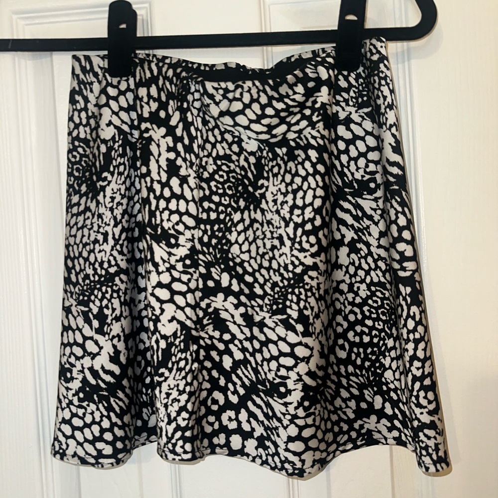 NWT Forever 21 Leopard Print Skirt - Picture 3 of 6